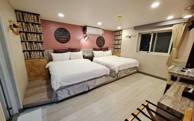 Bin City Hotel