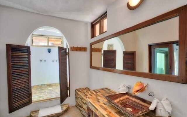 Playa Canek Beachfront Eco Hotel