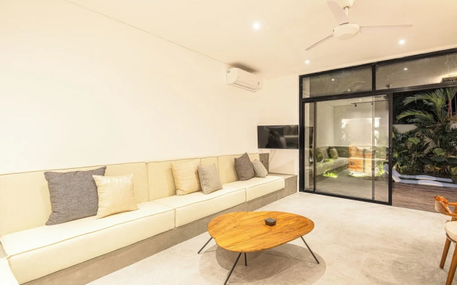 Modern 5br Villa, 400m to Beach With Jungle View