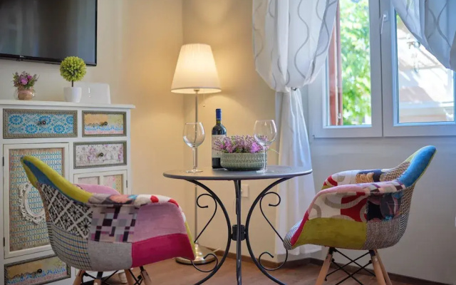 Old City Romantic Studios
