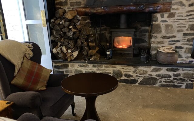 Royal Oak Inn