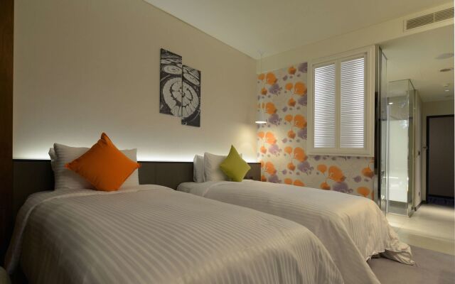 Golden Tulip Glory Fine Hotel