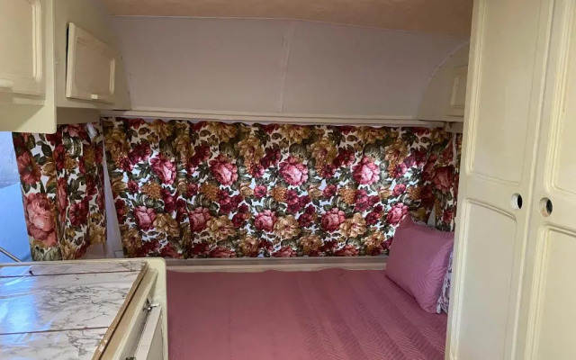 Sunny House Caravans