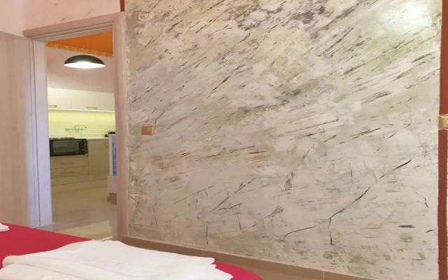 Entire Private Suite Sea Full View With Balcony, Shared Pool and Air Conditionin