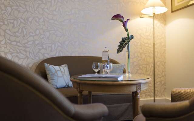 Hotel Bristol