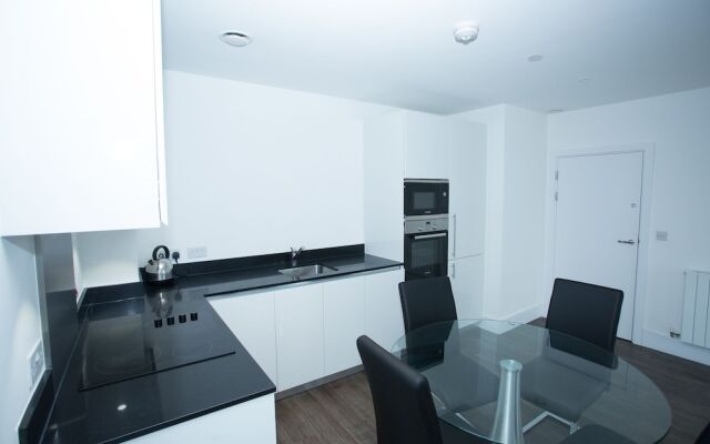 High view 2 Bedroom apt - Woolwich