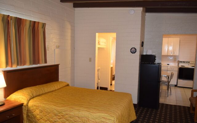 Stanlunds Inn And Suites