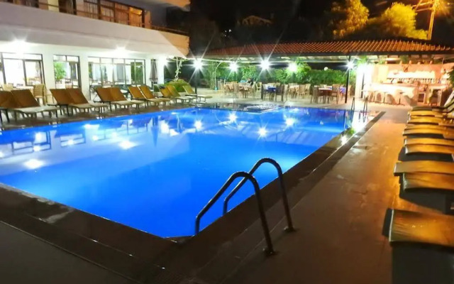 Beyaz Saray Hotel