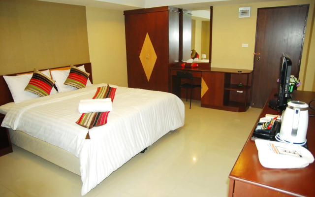 Grannylla Residence Charoenkrung