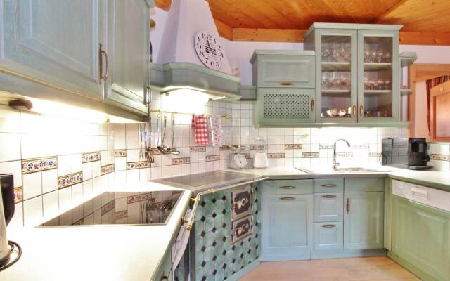 Charming Holiday Home With Private Swimming Pool in Salzburg