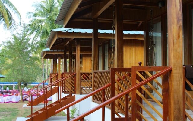 Rainforest Resort
