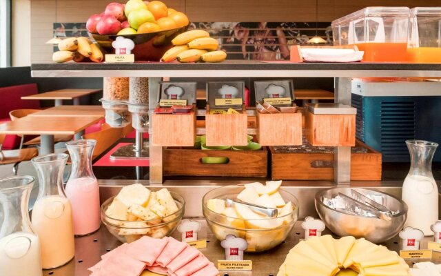 Hotel ibis Montevideo Rambla