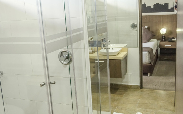 Apartamentos Regency La Feria