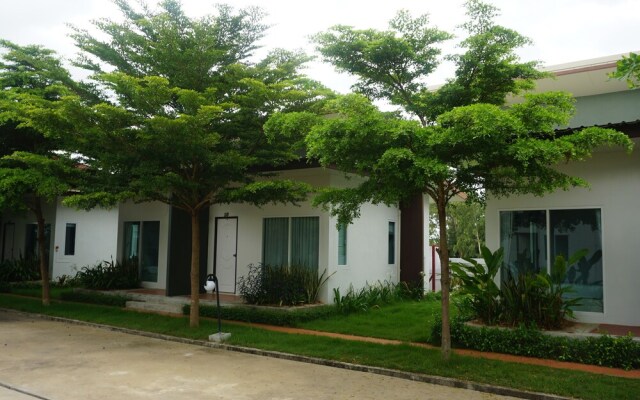 Baan Nongnooch Hotel