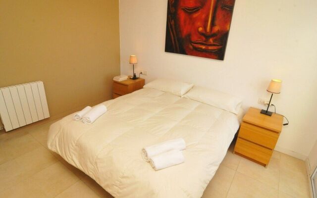 HomeHolidaysRentals Moai - Costa Barcelona