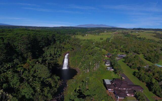 The Inn at Kulaniapia Falls