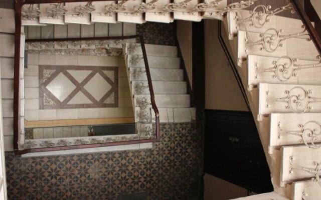 Отель Зебра