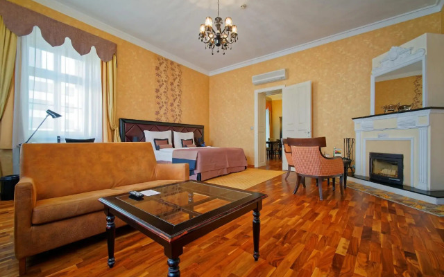Skaritz Hotel & Residence
