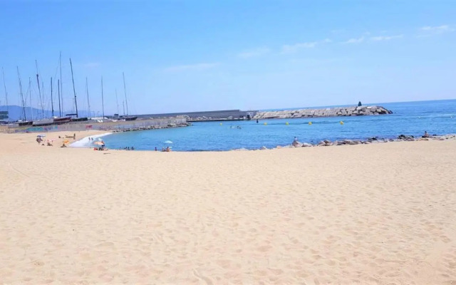 ALEXANDRA´s BEACH-PORT