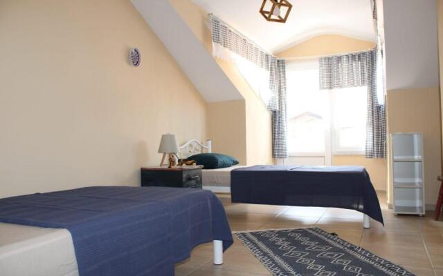 Dionyssos Apartment 2
