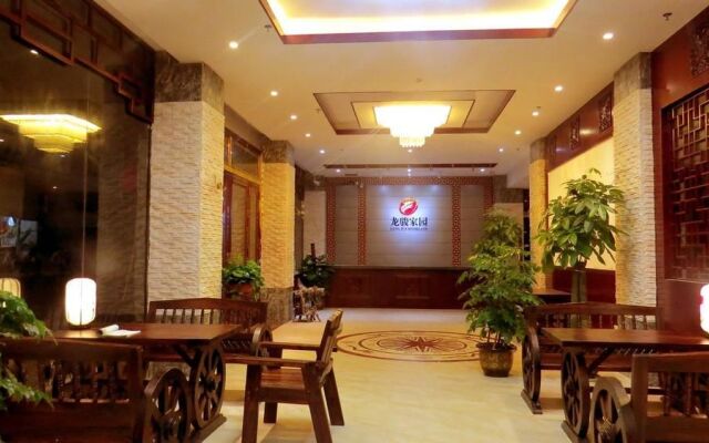 Hechi Bamalongjun House Hotel