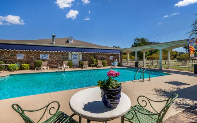 Best Western Plus Santee Inn