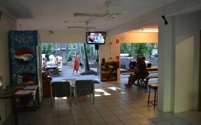 Frogshollow Backpackers