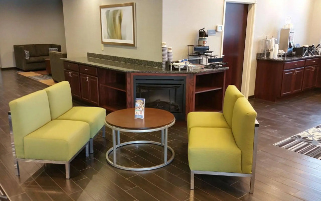 Best Western Plus Boardman Inn & Suites