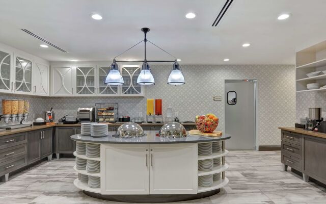 Homewood Suites by Hilton Savannah-North/Airport