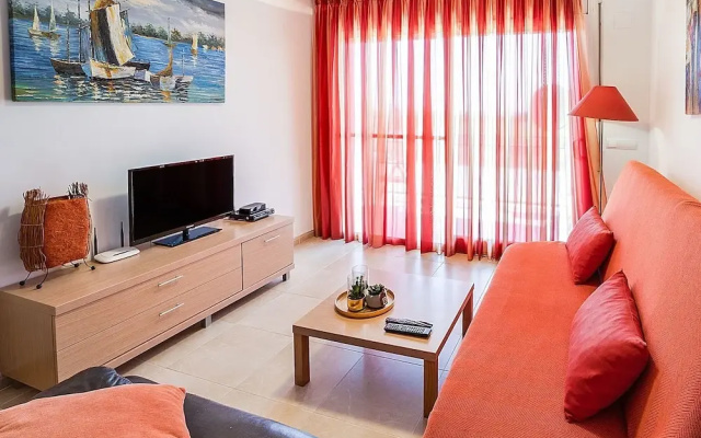 Comfortable Apartment Near the Sea