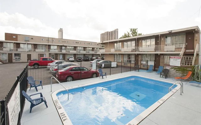 Admiral Inn Niagara Falls