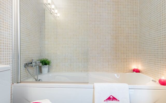 Apartment With sea Views With 3 Bedrooms and Pool