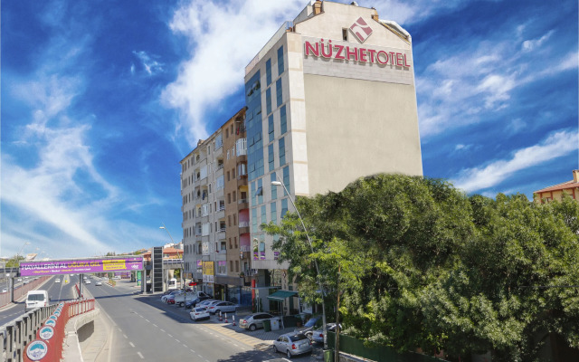 Nüzhet Hotel