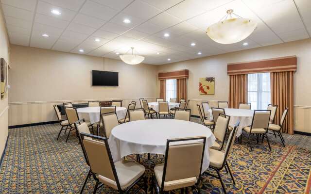 Best Western Plus Steeplegate Inn