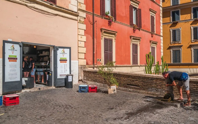 Rome Unique Colosseum Apartments