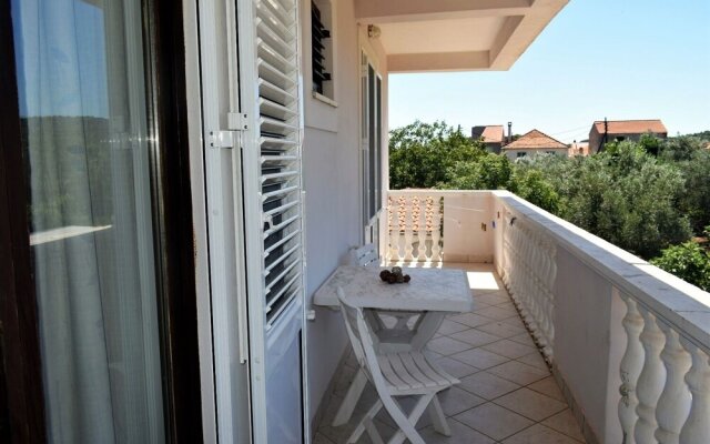 Maja - big Apartment With Terrace and Grill - A1