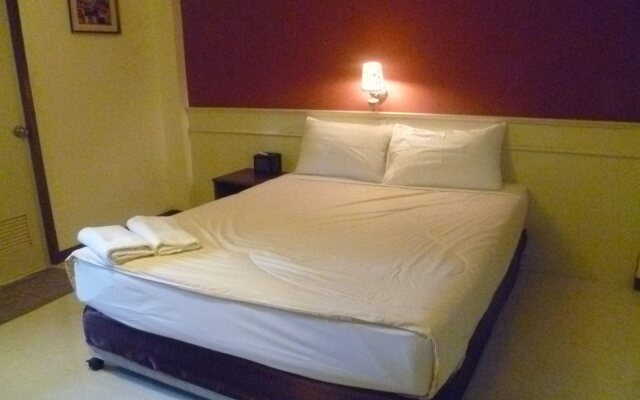 Good Night Chiang Mai