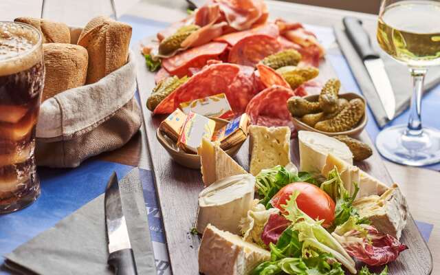 Kyriad Caen Nord - Hérouville Saint Clair