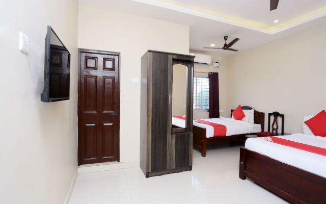 OYO 19821 Hotel Ram Leela