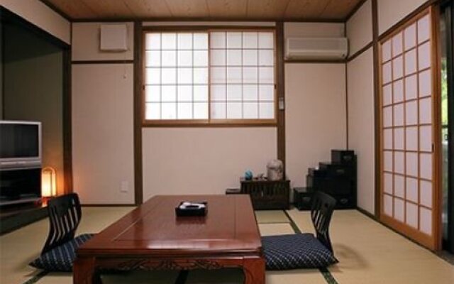 Yamamomiji