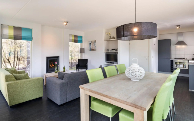 Luxury 2 bathroom villa with solarium, 8 km. from Hoogeveen