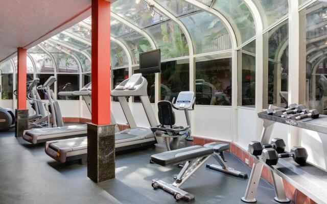 Buena Park Grand Hotel & Suites