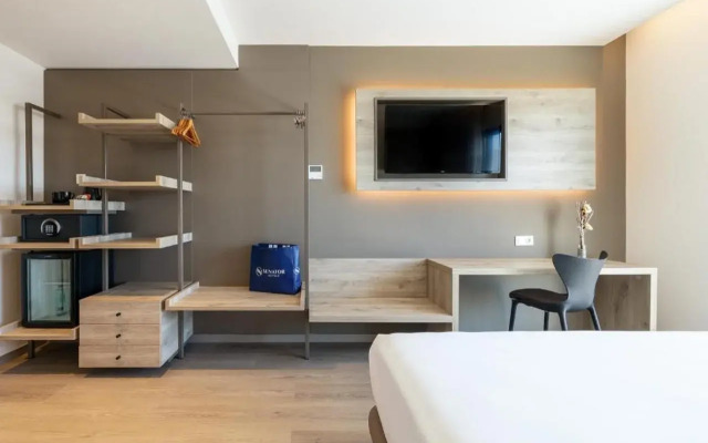 Senator Gandia Hotel