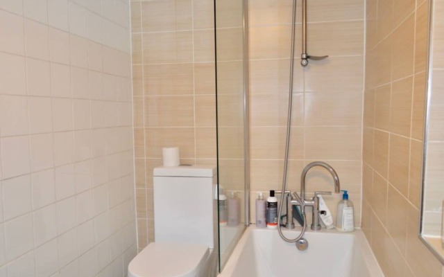 Modern Open-plan Leith Flat