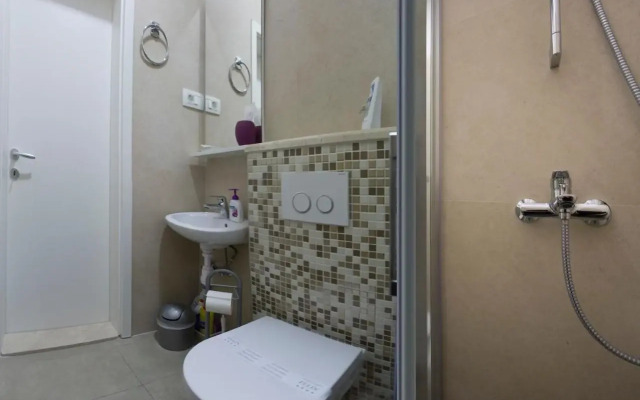 Elim Apartment