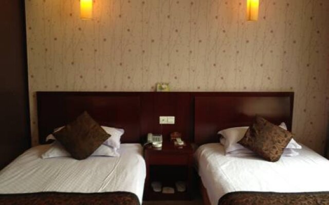 Junhong Business Hotel