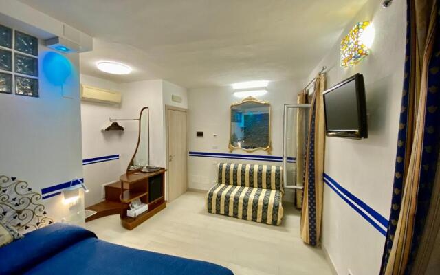 Giovanni Rooms Manarola