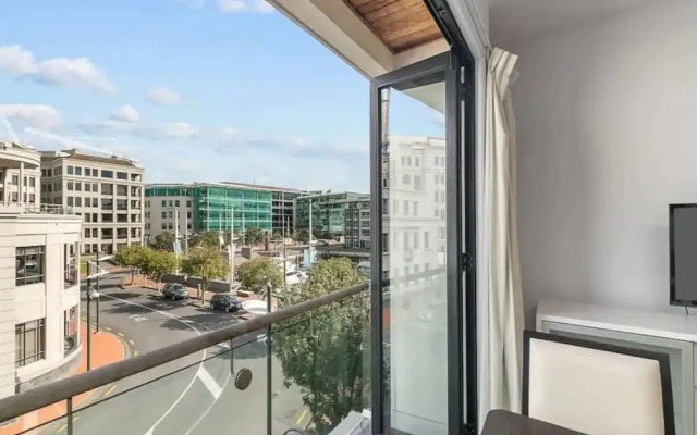 Stunning Spacious Studio In Viaduct Basin