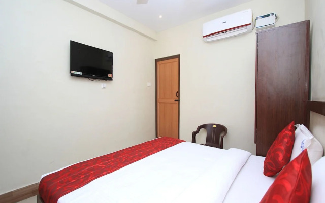 OYO Flagship 16691 Hotel Chakkaravarthi