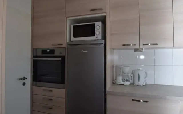 AB Apartment 107